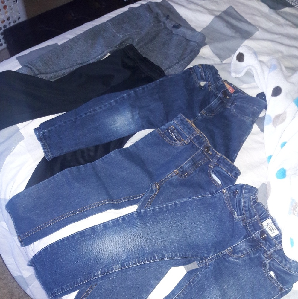 2 pants and 3 jeans -- boys 4T